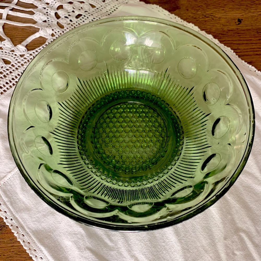 ✨ Vintage 60s Bartlett-Collins Manhattan EAPG Pattern Avocado Green Salad Bowl